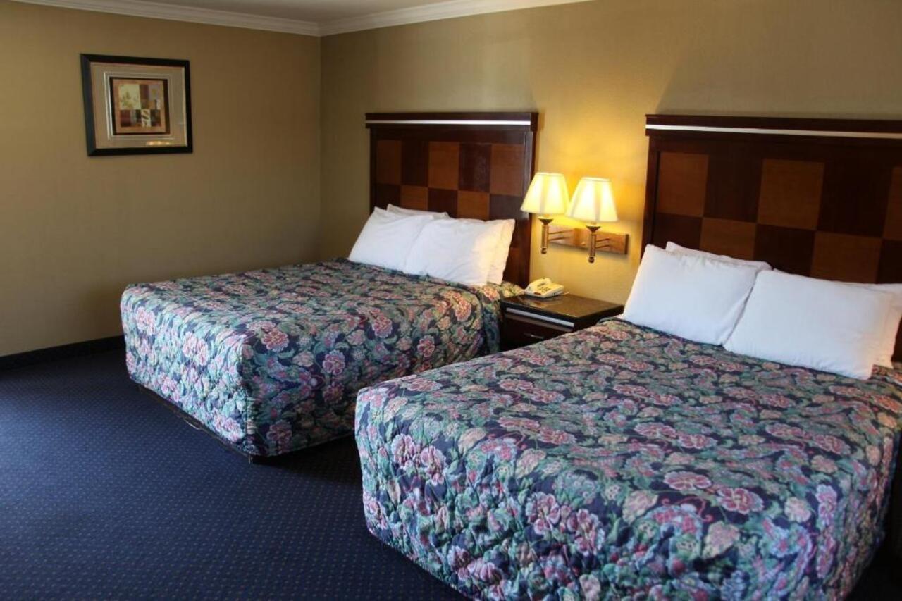 Inn At Bayshore San Mateo Bagian luar foto