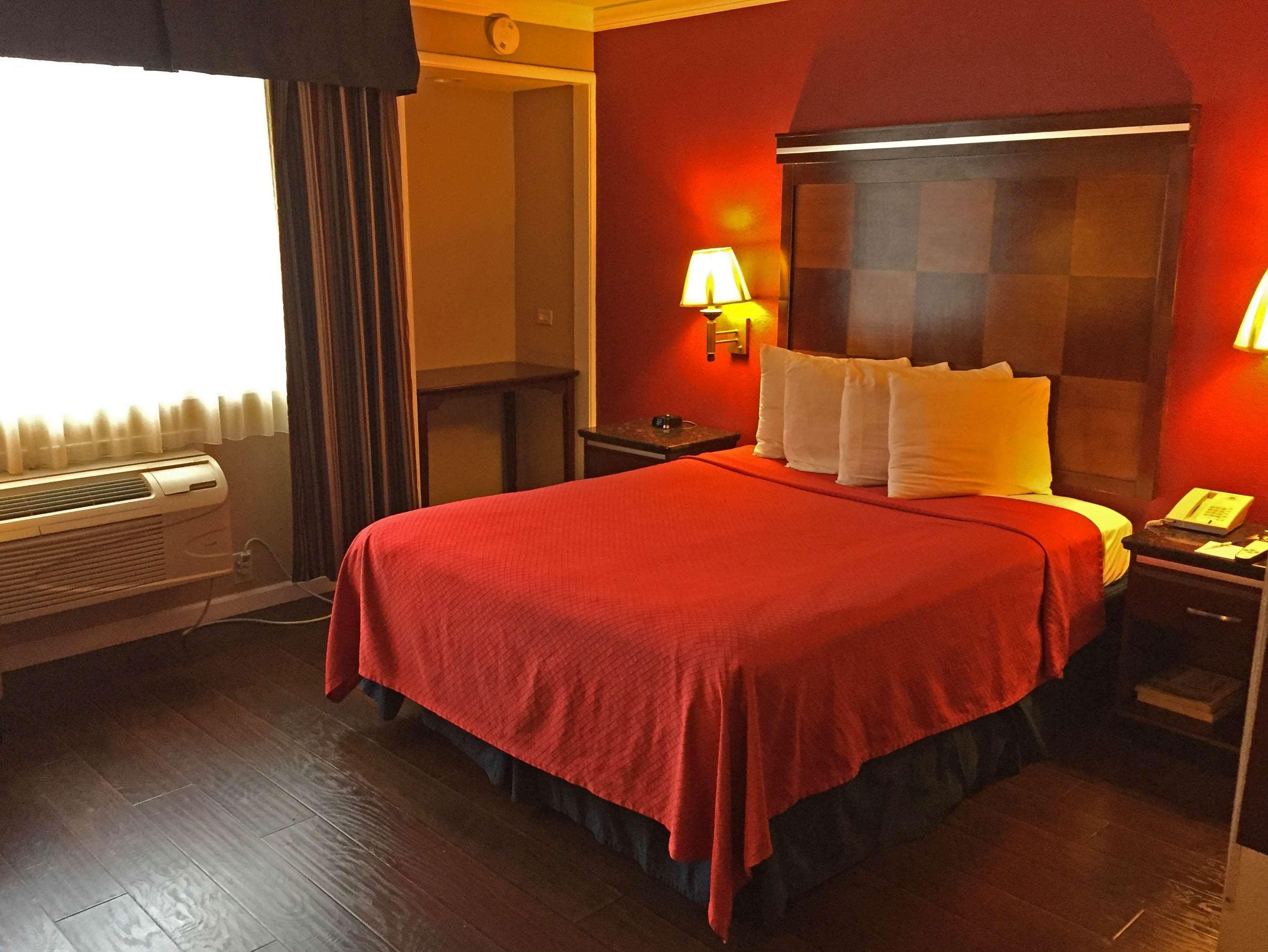 Inn At Bayshore San Mateo Bagian luar foto